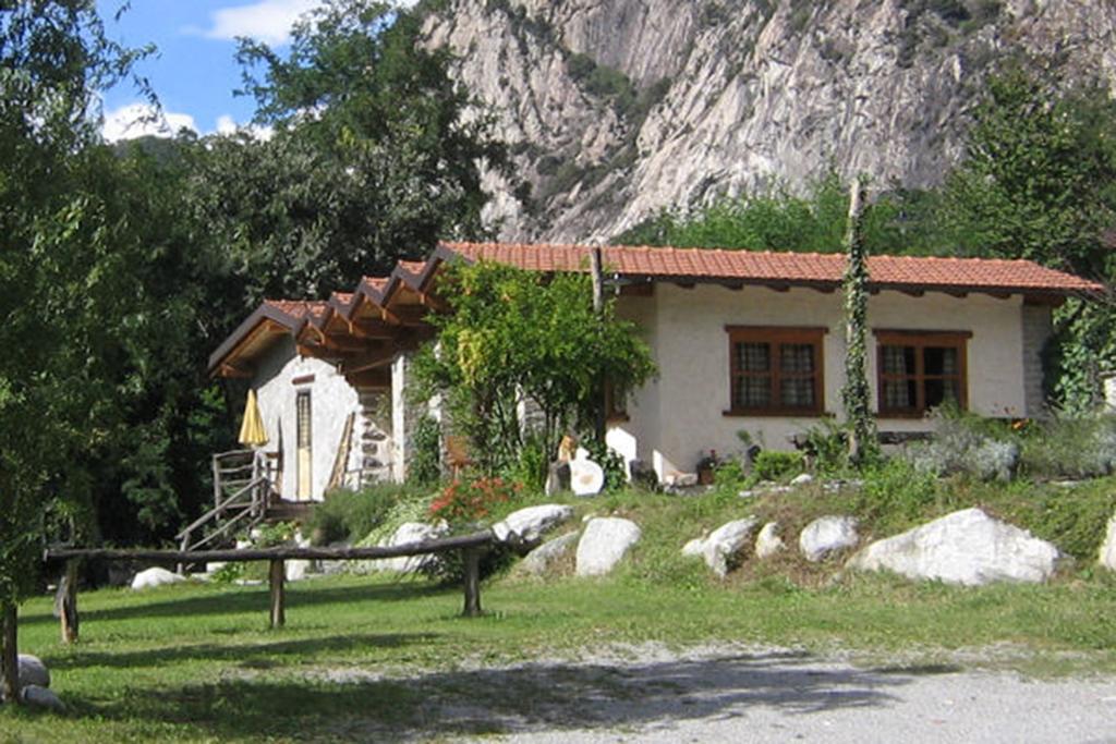 Agriturismo Val Codera Verceia Exteriör bild